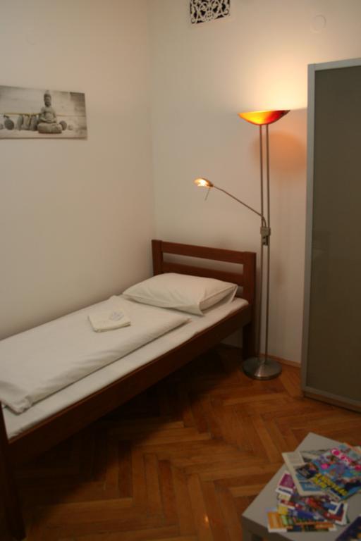 Hostel Walking Bed Budapest Downtown Zewnętrze zdjęcie