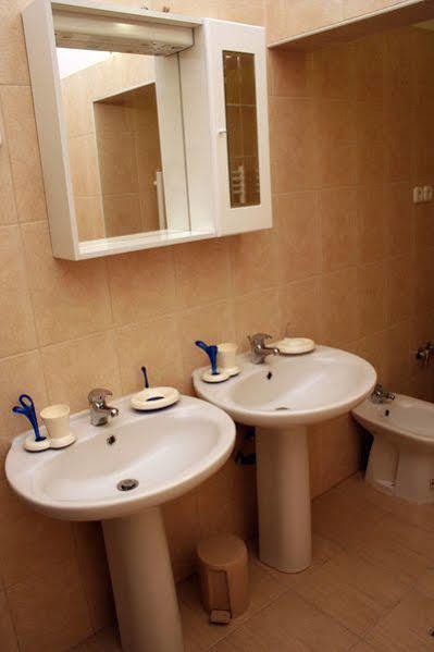 Hostel Walking Bed Budapest Downtown Zewnętrze zdjęcie